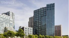 美国纽约市曼哈顿生活费一年多少呀?是留学的