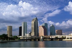 700-87216 © Miles Ertman City Skyline Tampa, Florida, USA