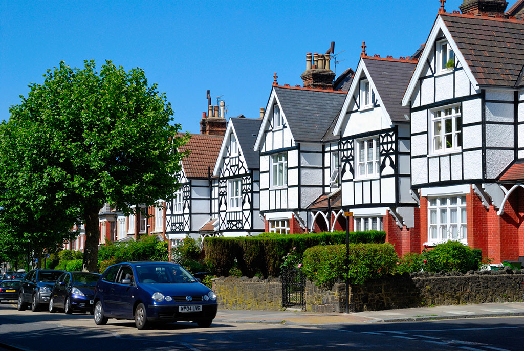 Mock Tudor houses in Muswell Hill Road.